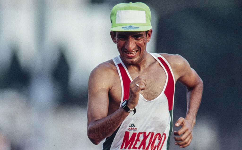 Ernesto Canto -  Atleta mexicano especializado en marcha atlética