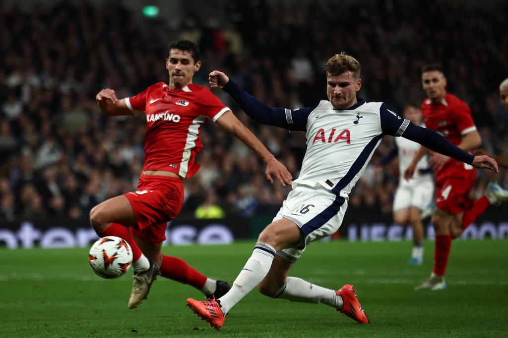 Los spurs no logran la ventaja en contra el AZ en la europa league marcador 0-0