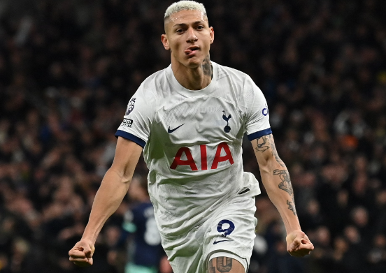 Gol de penal de RICHARLISON Europa League