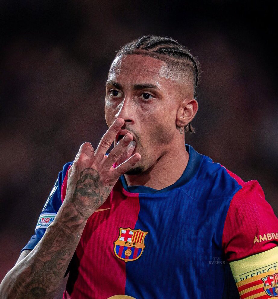 Raphinha completa una goleada con un triplete contra el Bayern en champions league