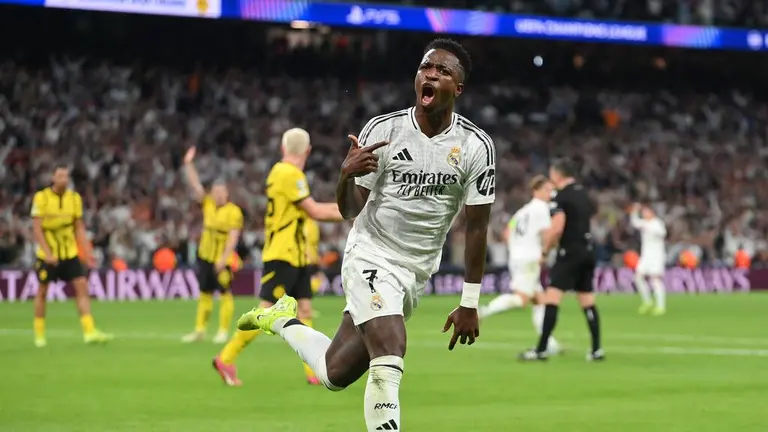 Real Madrid 5 Dortmund 2 con triplete de Vini Junior