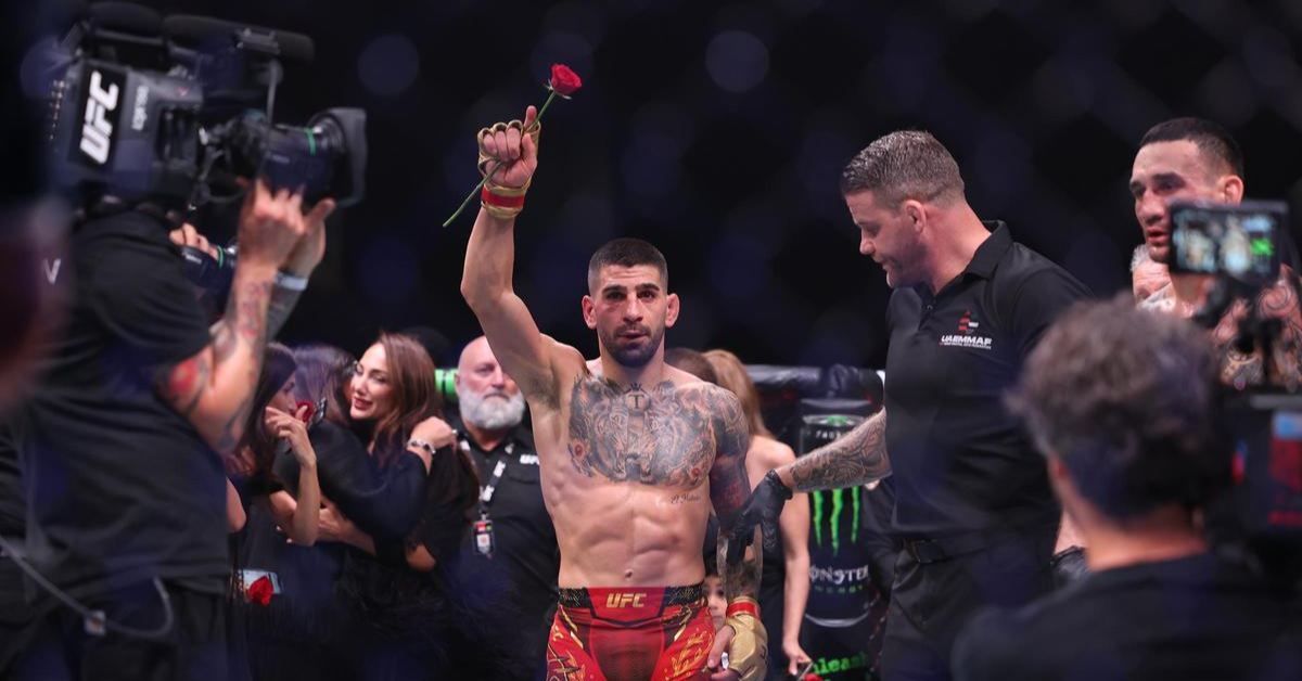 Ilia Topuria sube a peso ligero UFC 2025 - Pelea UFC