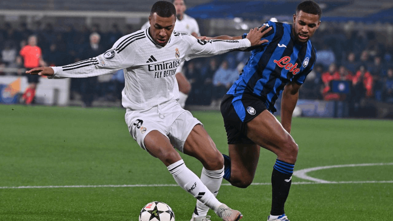 Mbappe sale lesionado en el primer tiempo en la Champions League contra el Atalanta