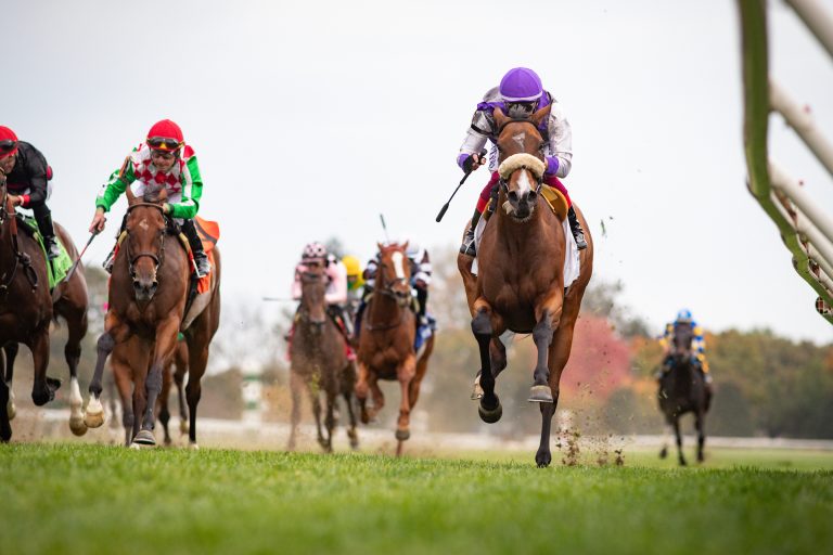 Resultados keeneland: Apuestas de caballos internacionales MasterBets365.com