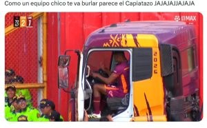 Meme Chankas vs Universitario